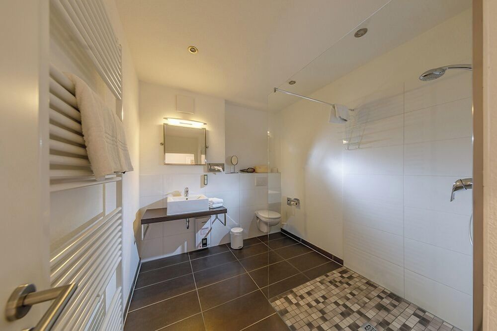 Family Apartment, Hill View
