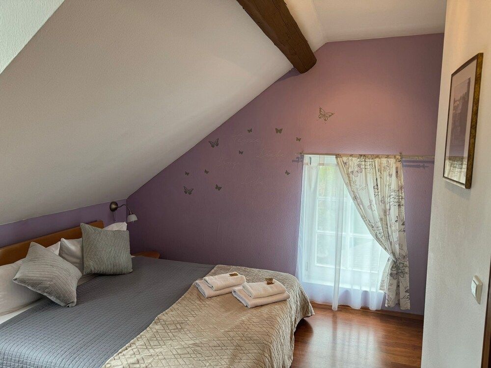 Schloss Hotel Kastellaun Economy Double Room 6