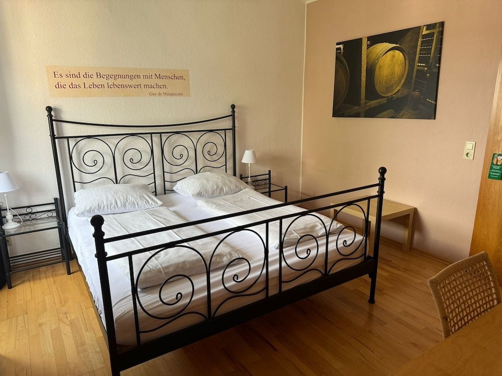 Schloss Hotel Kastellaun Comfort Double Room 2