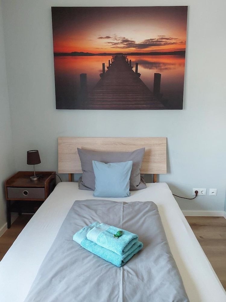 Deluxe Single Room, Non Smoking, Kitchen (7)