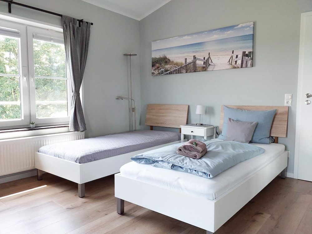 Deluxe Suite, Kitchen, Valley View (3)