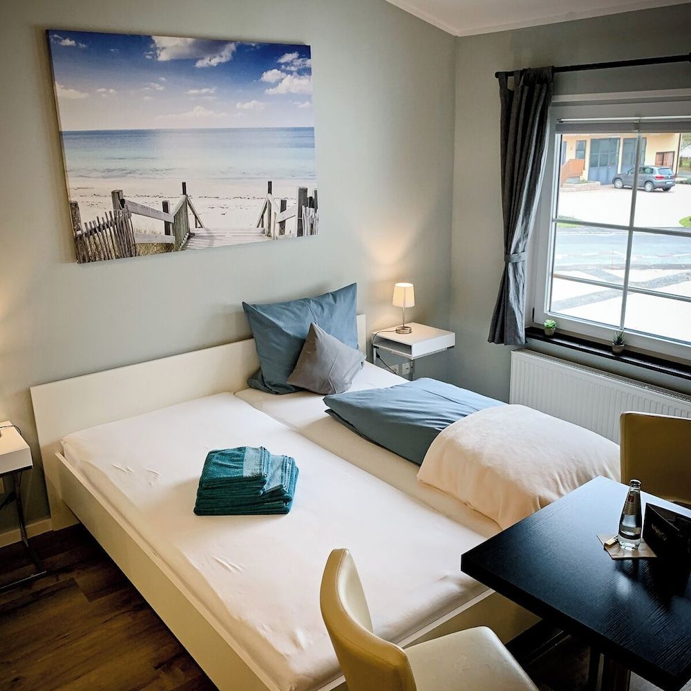 Deluxe Double or Twin Room, Non Smoking, Kitchen (2)