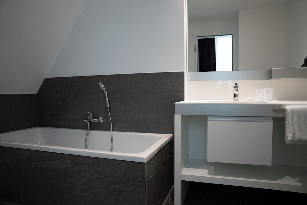 Grimms Hotel Hanau Standard Suite 2