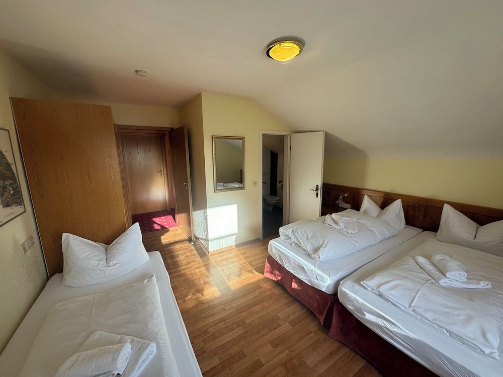 Standard Triple Room, Garden View