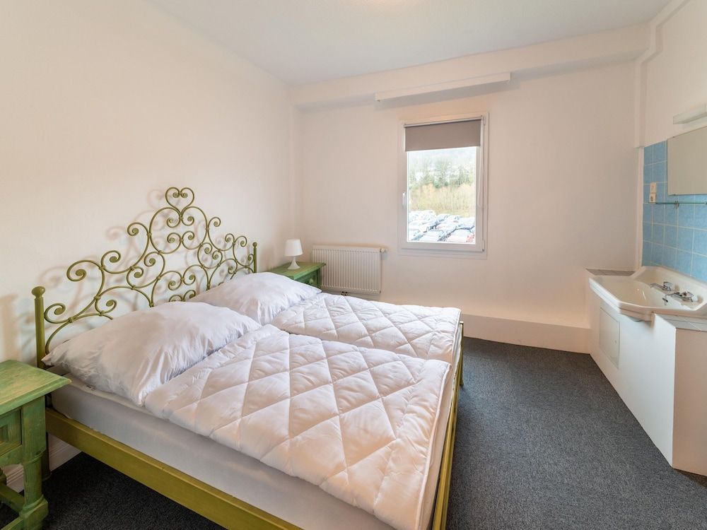 Classic House, Multiple Bedrooms
