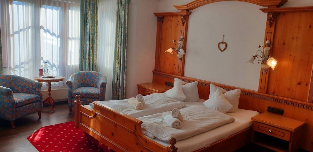 Alpenhotel Rosenhof Ruhpolding Family Room 2