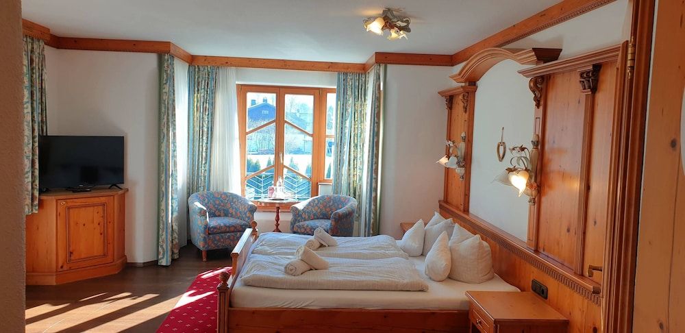 Alpenhotel Rosenhof Ruhpolding Family Room 3