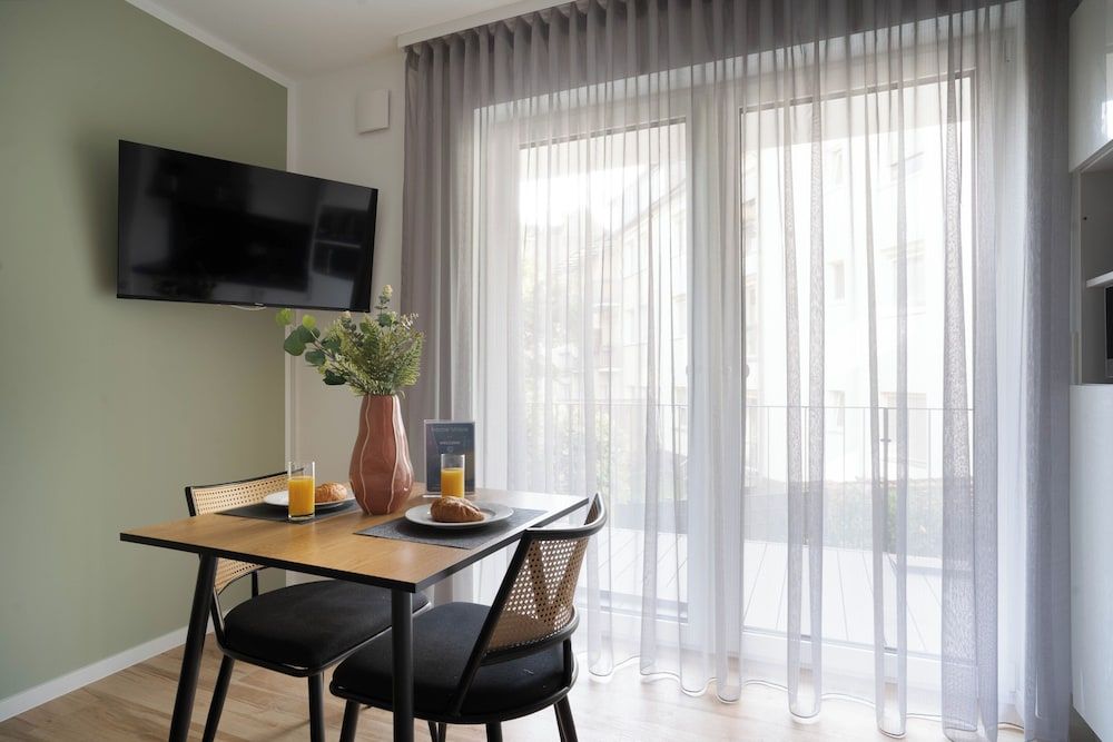 Schöne Apartments in der Innenstadt Deluxe Studio, 1 Queen Bed, Balcony 15