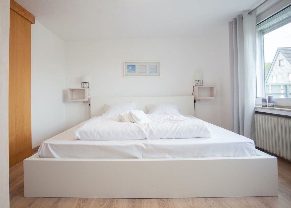 Classic House, Multiple Bedrooms