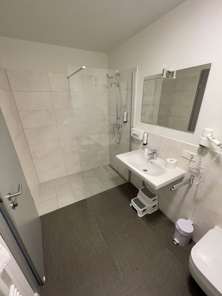 Hotel am Pferdemarkt Family Quadruple Room, 1 Queen Bed with Sofa bed, Non Smoking, City View 3