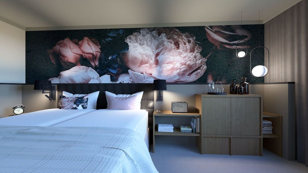 Deluxe Double Room, Garden View