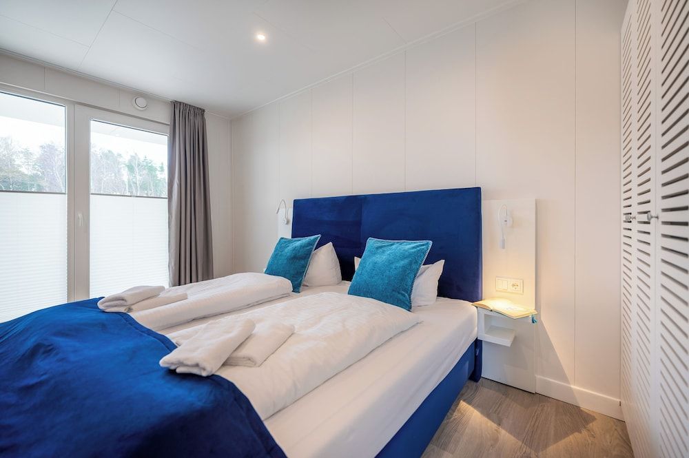 Family Twin Room, Balcony, Partial Sea View