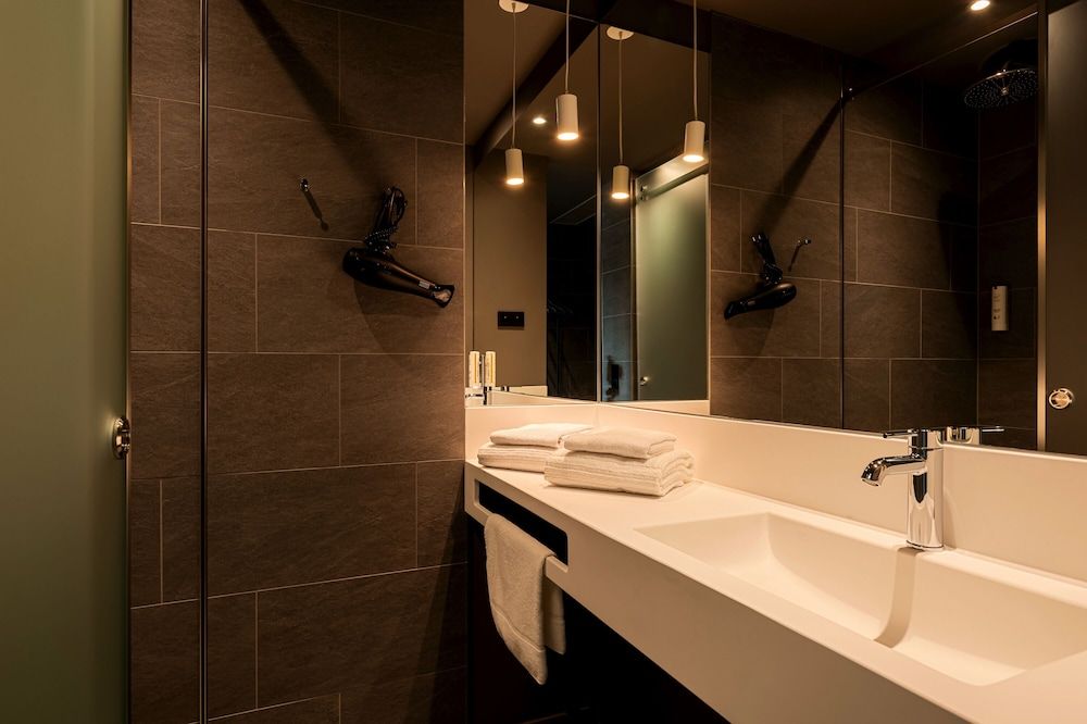 Zleep Hotel Frankfurt Airport Kelsterbach Standard Double or Twin Room 5