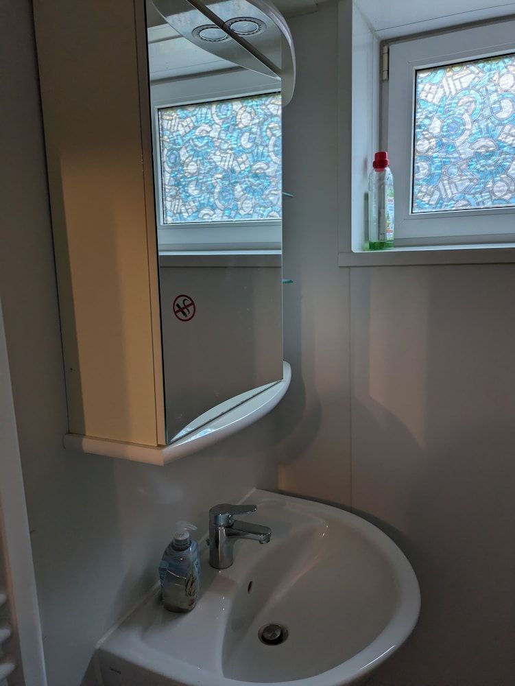 NestOaseWHV Zimmer zw.City und Südstrand Basic Double Room 9