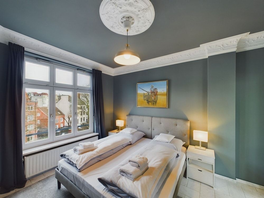 Apartment 6