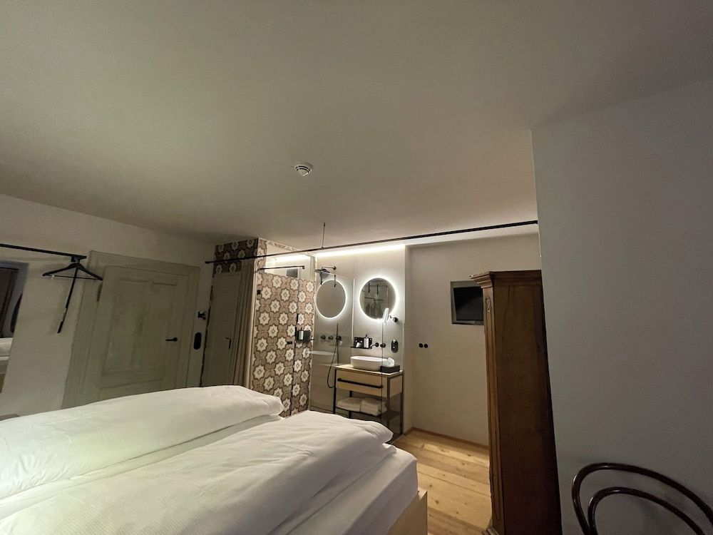 Hotel Kühbacher Deluxe Double Room 5