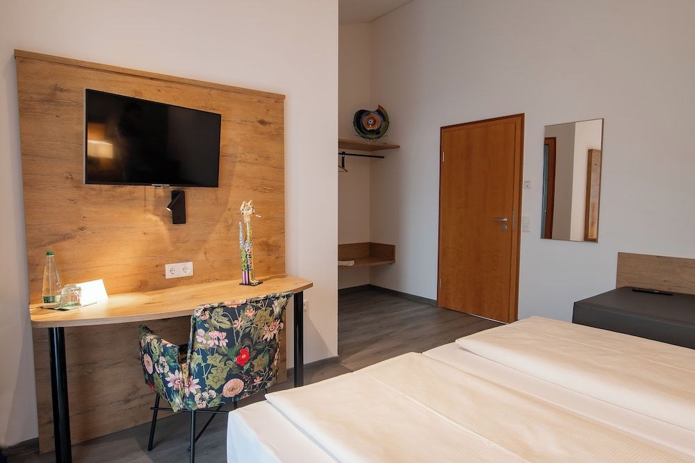 Hotel & Restaurant Bestenheider Stuben Premium Double Room 10