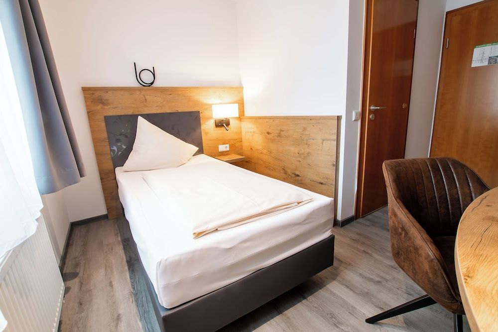 Hotel & Restaurant Bestenheider Stuben Standard Single Room