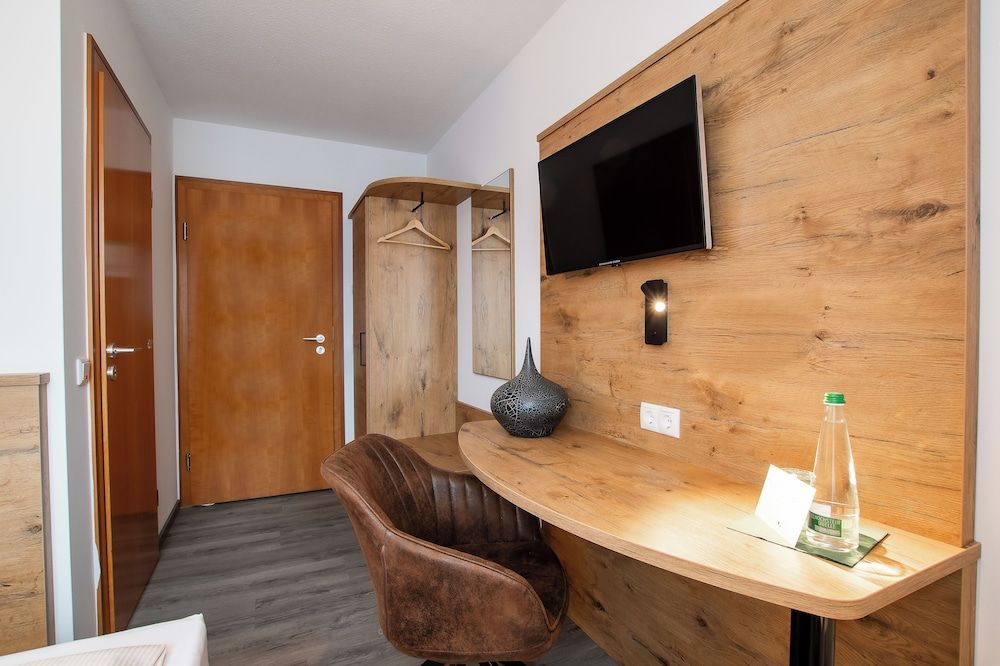 Hotel & Restaurant Bestenheider Stuben Standard Single Room 5