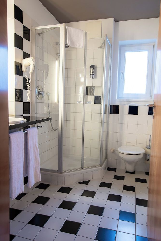 Hotel & Restaurant Bestenheider Stuben Premium Double Room 4