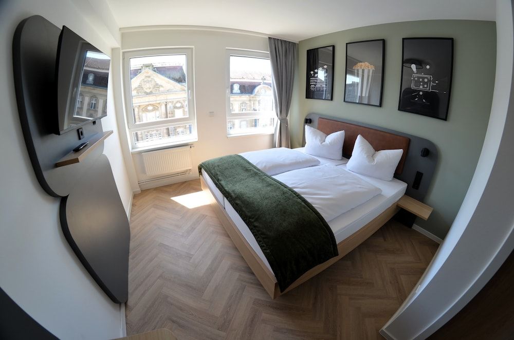 Cinema City Hotel Europaplatz Karlsruhe Comfort Double Room, City View 2