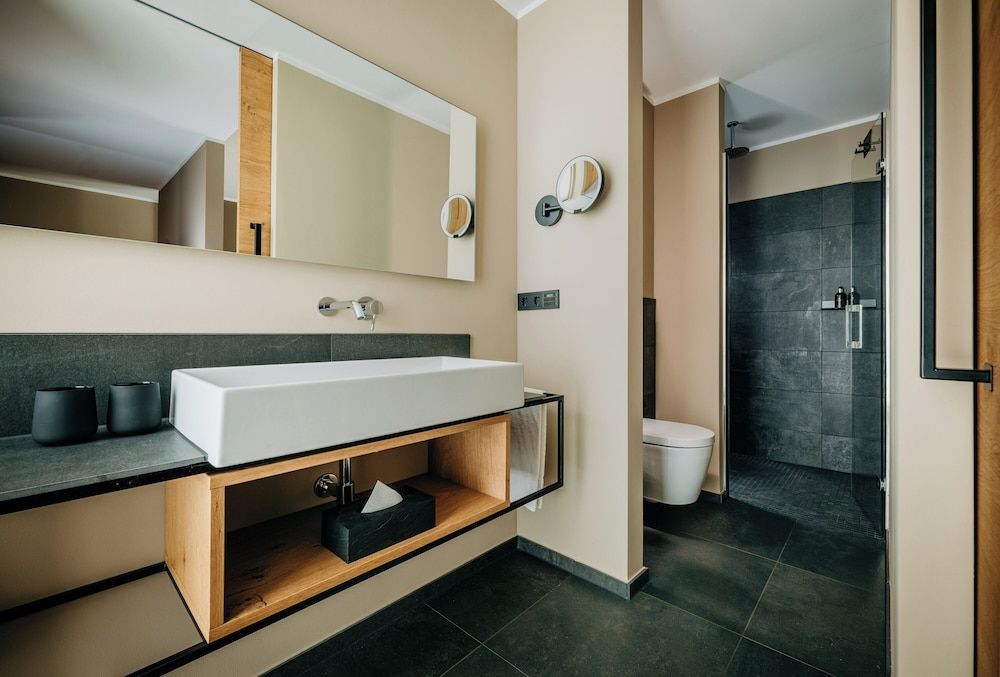 Relais & Chateaux Diepeschrather Mühle Deluxe Double Room 4