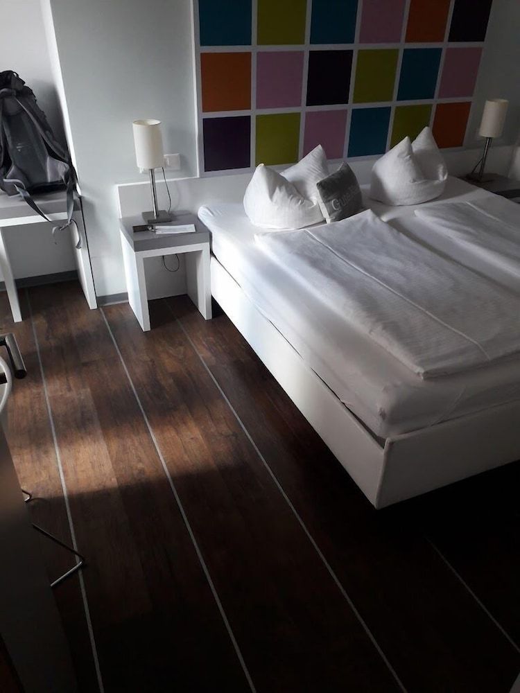 Altstadt Hotel Wertheim Classic Double or Twin Room, Non Smoking, Private Bathroom 2