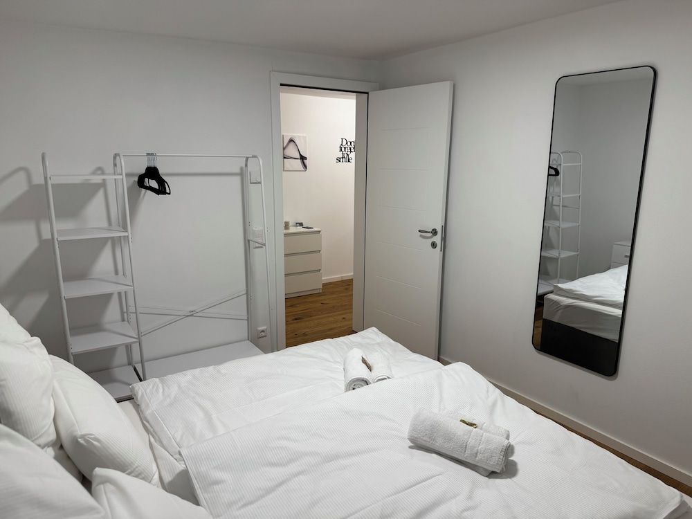 KC Hostings - Prestige Apartments Superior Condo 17