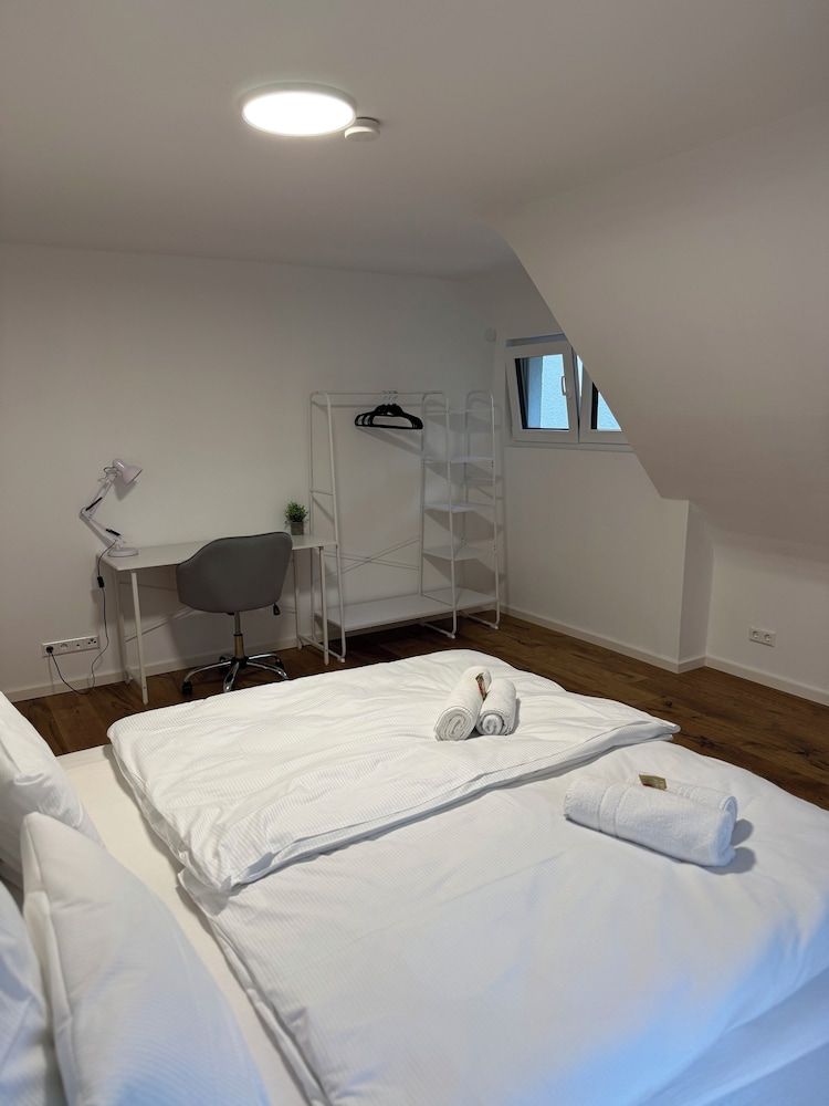 KC Hostings - Prestige Apartments Superior Condo 8