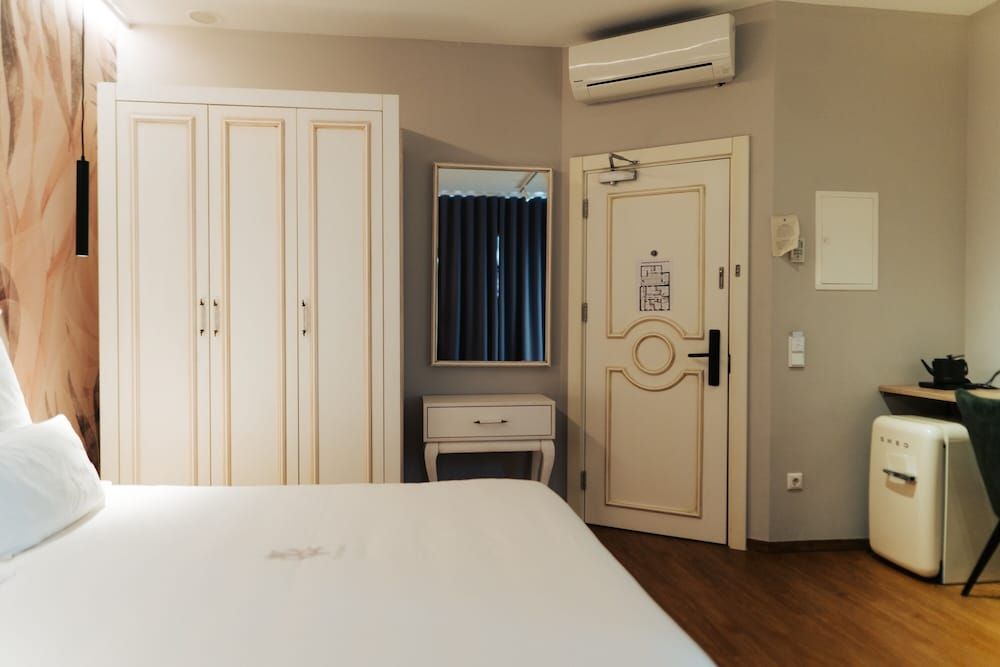 The Kepos Hotel Erlangen Deluxe Double Room 6