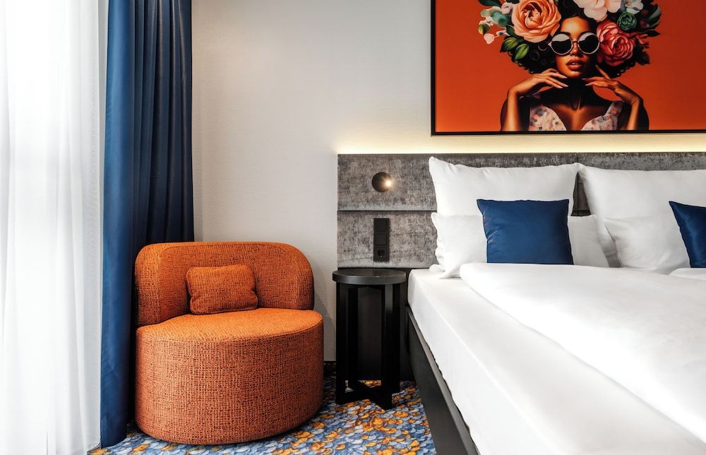 Aiden by Best Western Velbert Comfort Room, 1 Queen Bed (Walk-in Shower;Comfort Plus) 2