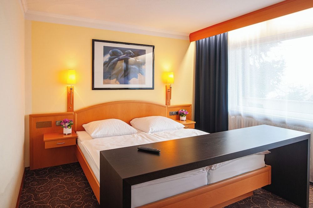 LuCA HOTEL Comfort Triple Room, Lanai, Mountain View 5