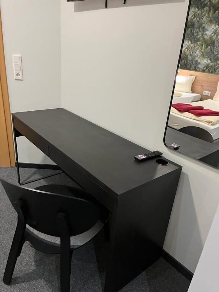 Garbsen Wohnkomfort Basic Apartment, 2 Bedrooms, Non Smoking, Kitchenette 4