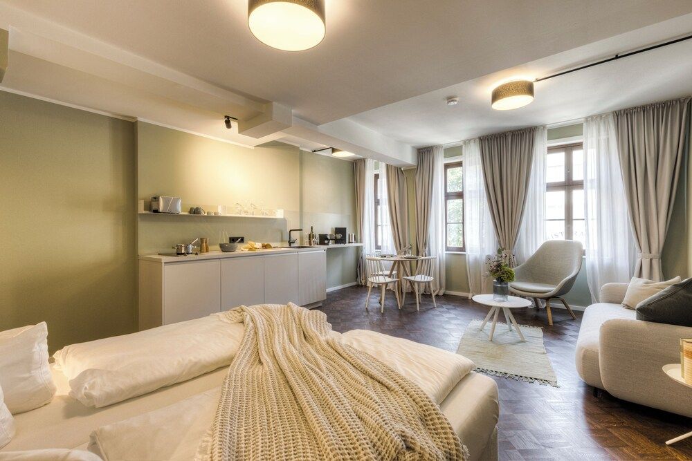 Studio 9 Luxury Studio 11