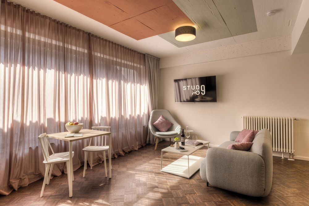 Studio 9 Comfort Studio 5