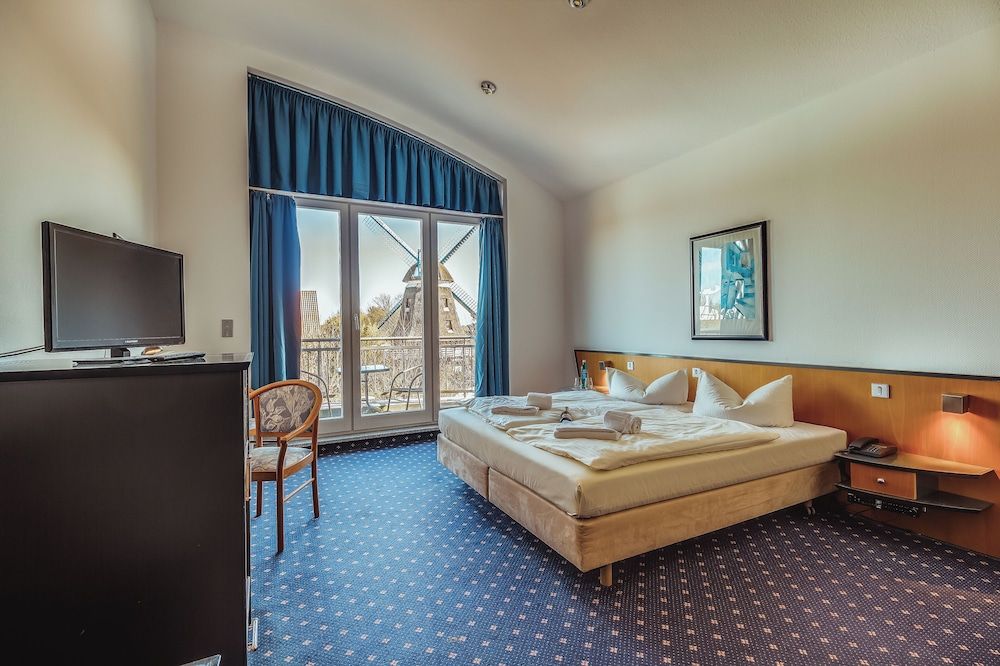Standard Double Room, Garden View
