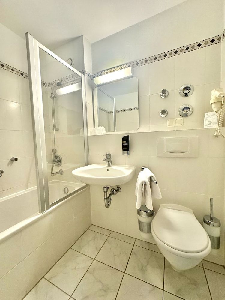 My Park hotel Kempten by AR hotels Classic Double or Twin Room, City View 12