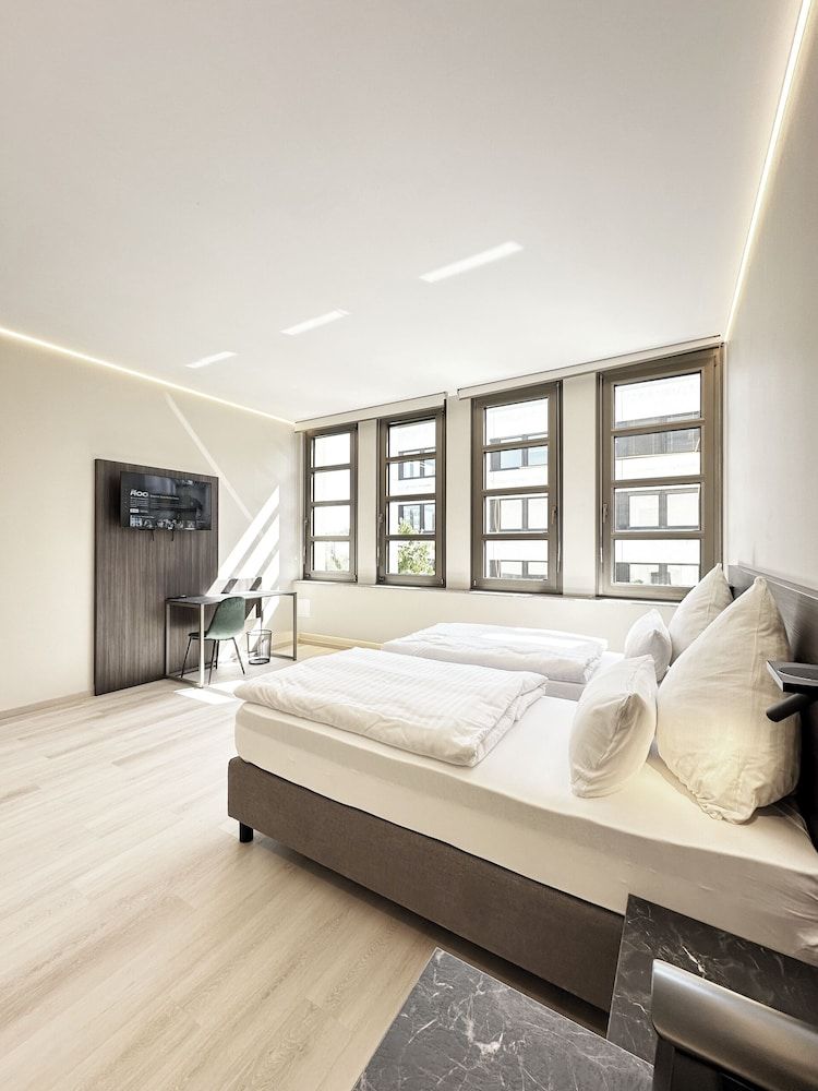 Treasury Hotel Comfort Twin Room 3