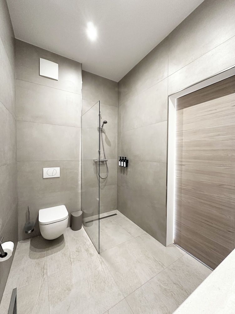 Treasury Hotel Comfort Twin Room 7