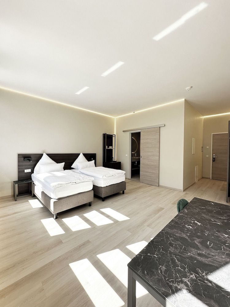 Treasury Hotel Comfort Twin Room 4