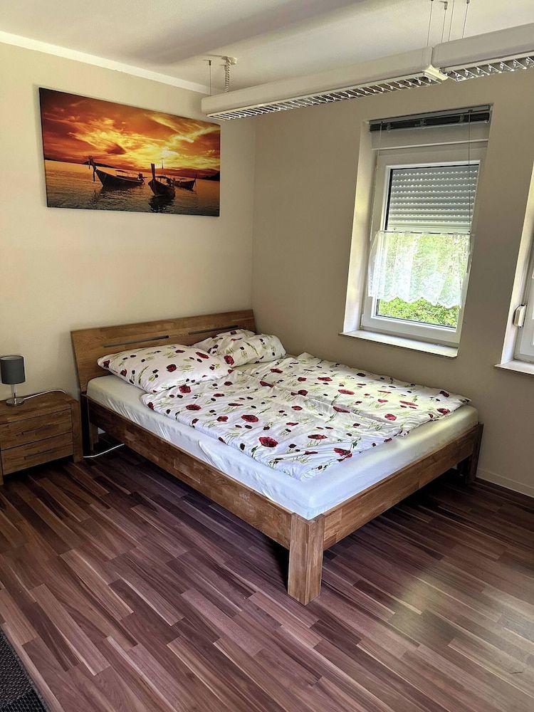 Apartment, 6 Bedrooms, Smoking