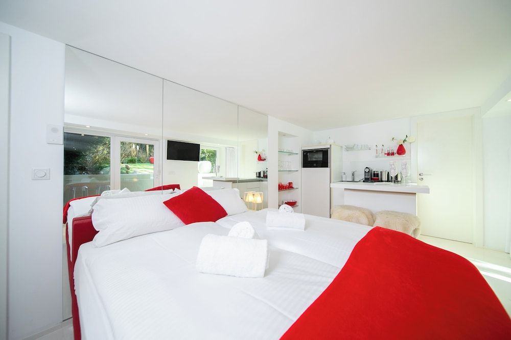 Comfort Apartment, Kitchen, Garden View