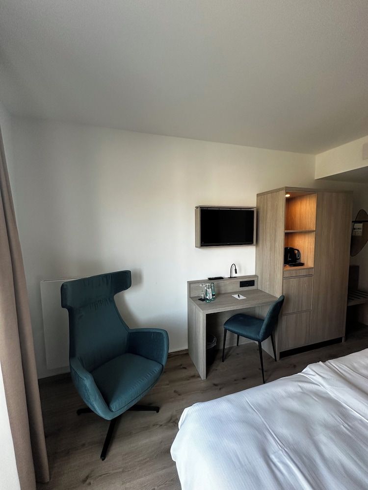 Central Hotel Double Room 15