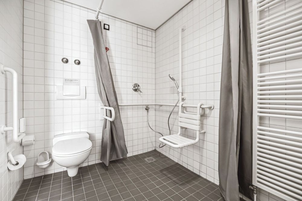 Limehome Jena Teichgraben Single Room Wheelchair Accessible 5