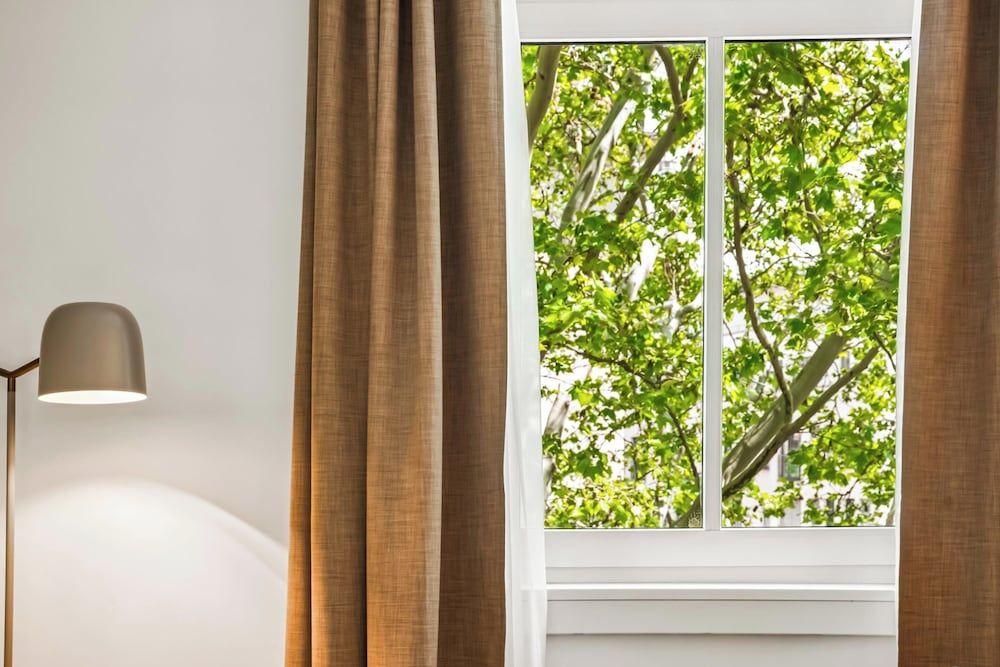 Limehome Jena Teichgraben Queen Room 8