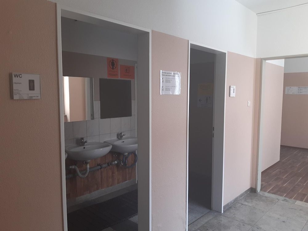 Triple Room (#010)