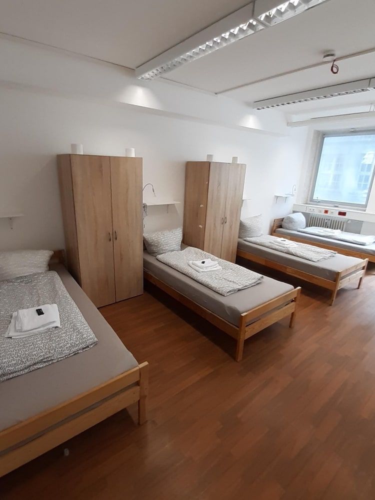 Quadruple Room (#213)