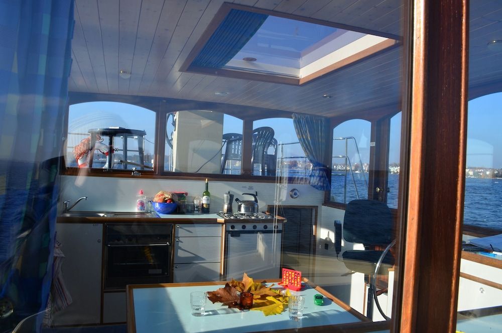 Hausboot Kormoran 940
