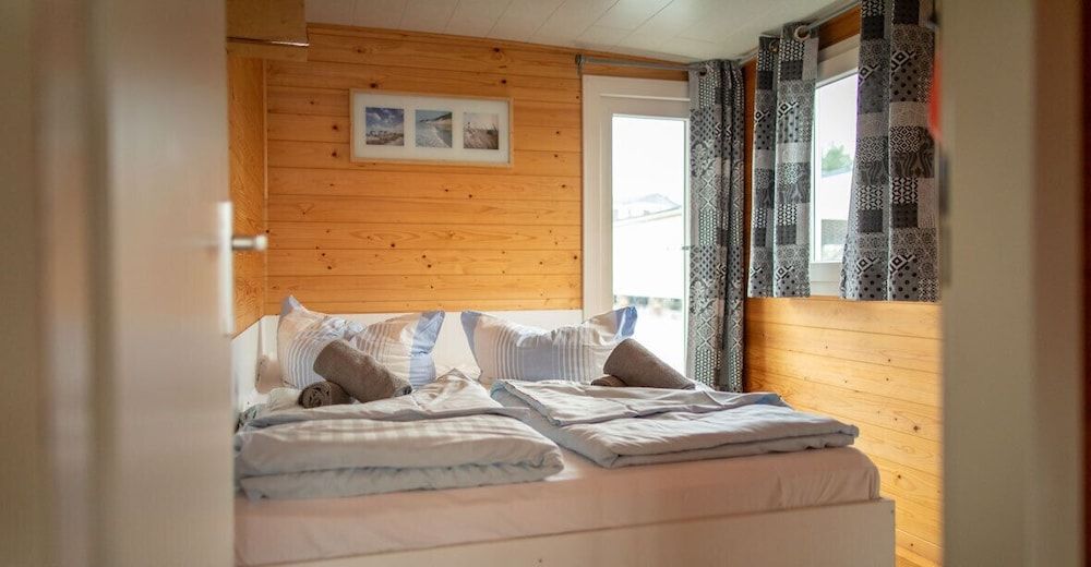 Houseboat PedroH2Home