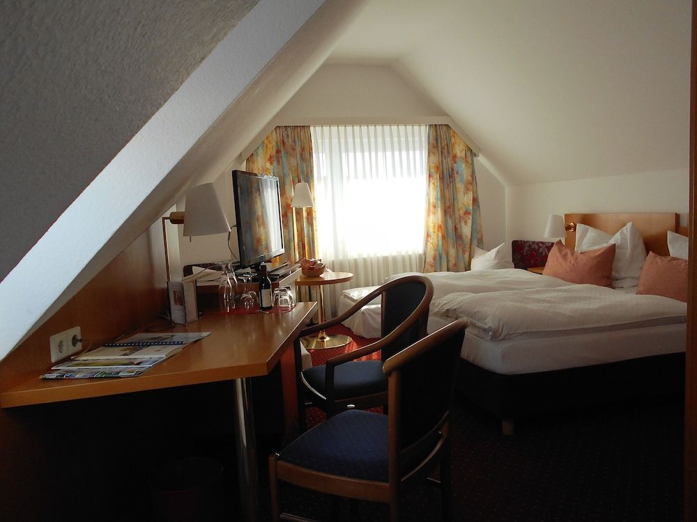 Room (Double room with 3 extra beds)